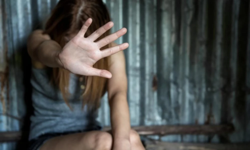 Λιβαδειά: 14χρονη κατήγγειλε ότι τη βίασε φίλος του πατέρα της